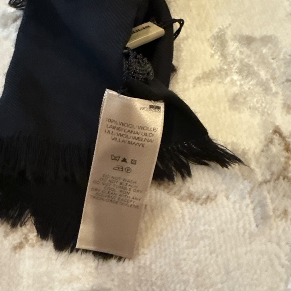 Burberry Csraf - Picture 3 of 3